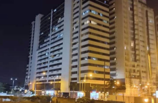 Puerto Santa Ana, Cama King, Parqueo
