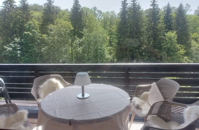 Large 78 m² vacation apartment in Chiemgau with large balcony and leisure facilities