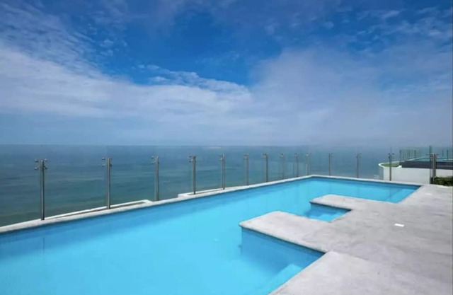 Lindo Departamento con vistas al mar