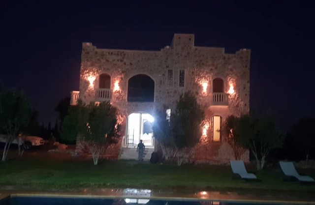 Villa, bachelor pad, large living room and private pool 26 km from Agadir airport
