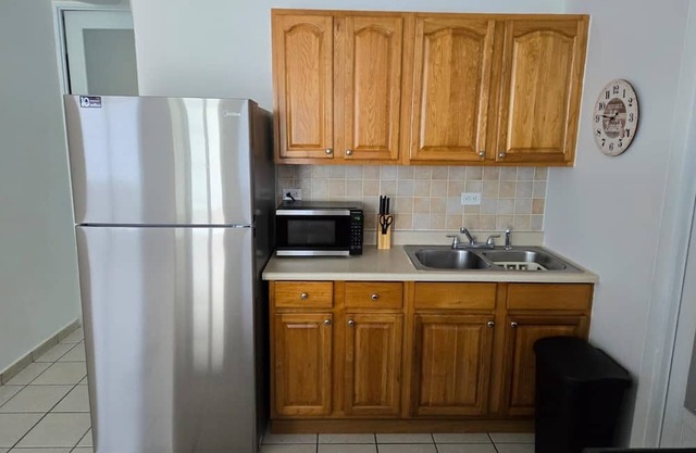 Charming 3-bedroom house with WiFi and AC in delightful Naguabo