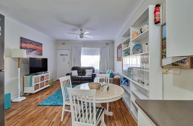 Relaxed Beachside Comfort on Semaphore Foreshore