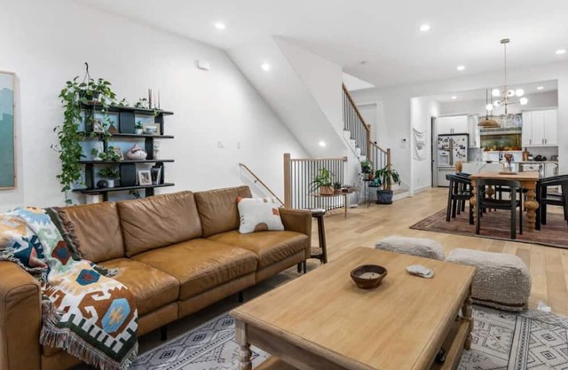 Spacious, pet friendly home with Yard and EV charger