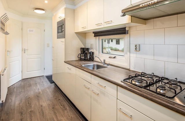 Detached 6-person chalet