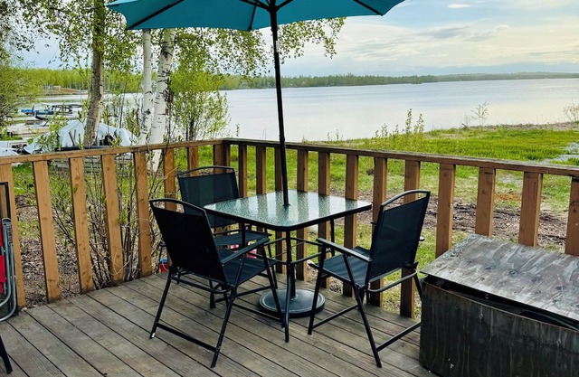 Homey cozy Cabin on Lucille Lake