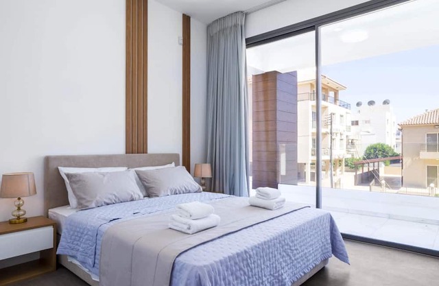 Blueberry - Three Bedroom Apartment, Sleeps 6