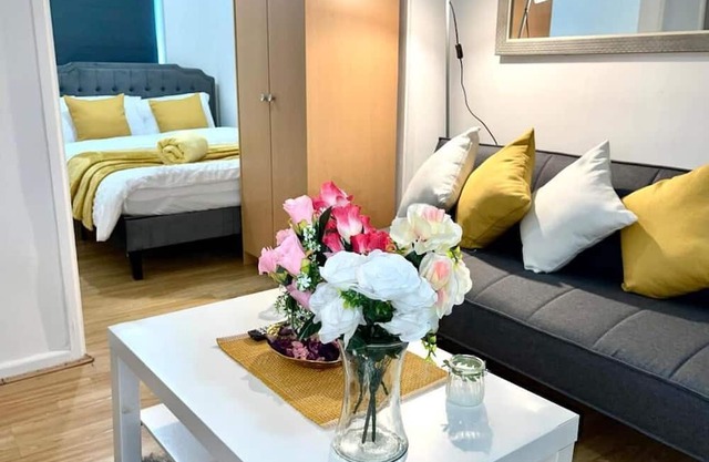 Stevenage Studios - Superior Suite