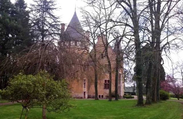 Homerez - House for 4 ppl. with garden and terrace at Thoisy-la-Berchère