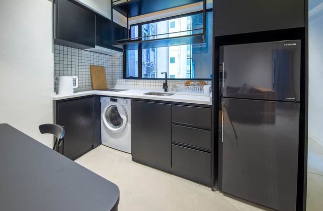 Private Room in Shared Apartment 5 Minutes to Tin Hau MTR Station