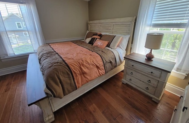 Cozy B&B with WiFi and AC in peaceful South Kortright