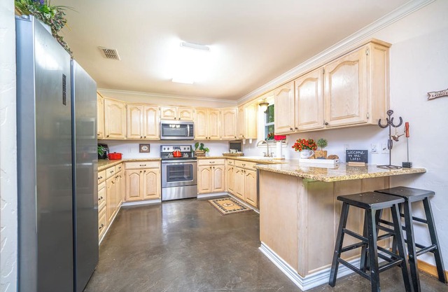 Spacious Full-Size Home with great East Texas views.