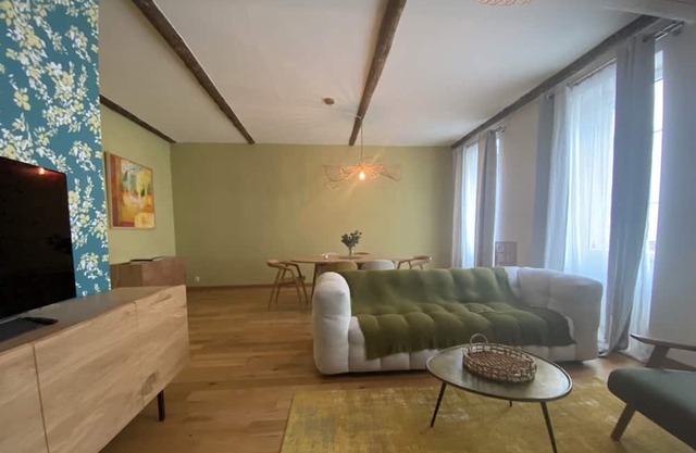 Charming renovated apartment near the beach