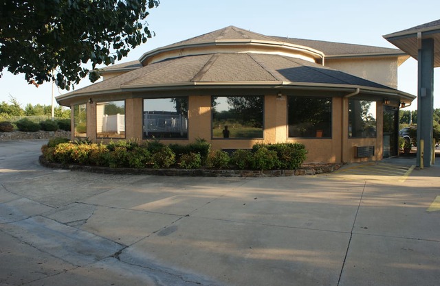 Van Buren Inn