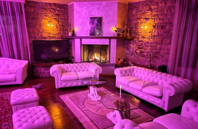 Stylish luxury Villa Eleganza with pool, garden, SPA and party area