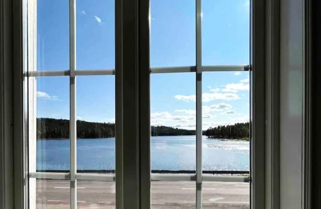 9 person holiday home in FREDRIKSBERG