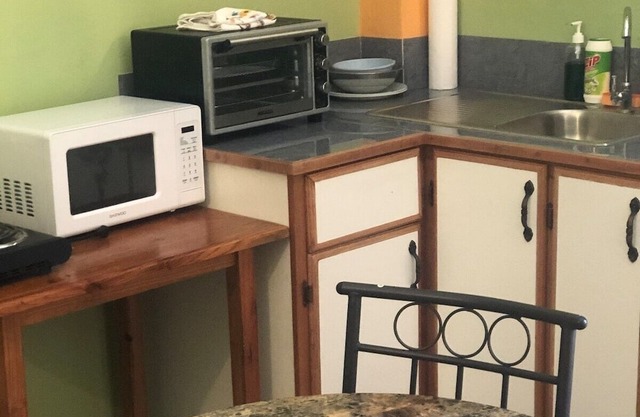 Cozy airconditioned self contained room