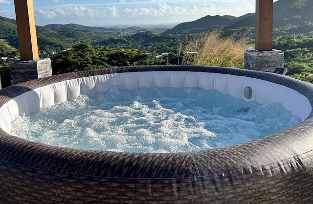 Cozy mountain retreat. Reconnect with nature at this unforgettable escape.