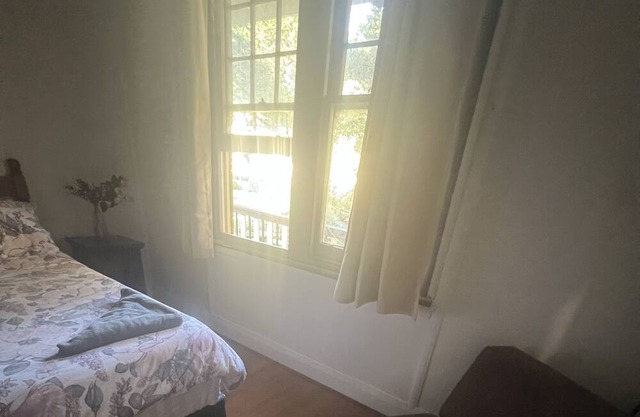 2 bedroom 2 bathroom fabulous farm house