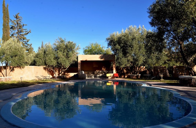 Villa Berbère Avec Piscine Bordé D'oliviers