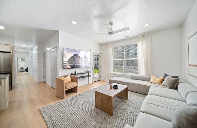 Quiet Comfort: Cozy Suburban Apartment