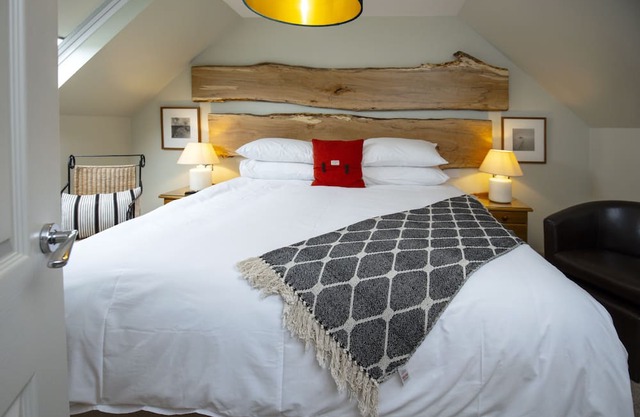 Park Suite 1 - up to four guests, close to Stornoway centre.