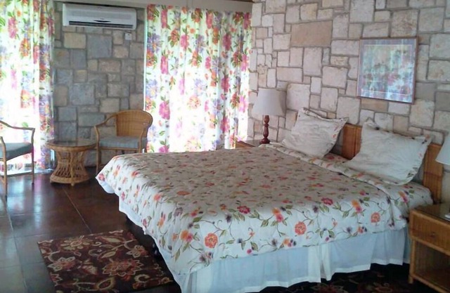 Frenchman's Cove - One-Bedroom Garden view Villa