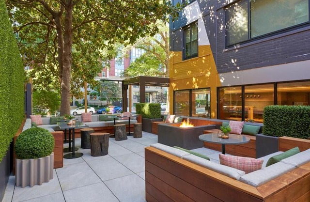 3 Family-friendly Units Near The National Mall! Onsite Parking, Pets Allowed!