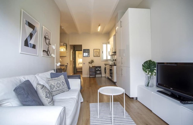 31ENT1027 Delightful apartment in town