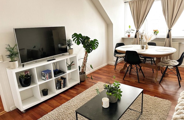 Delux Apartment with Free Parking & Late Checkout on the Main Street