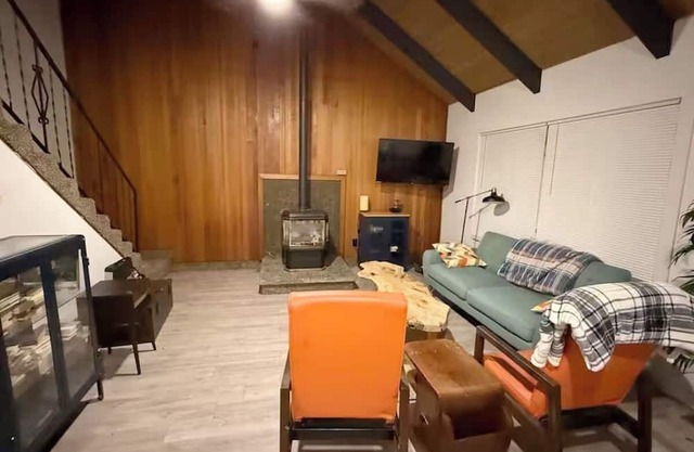 Tranquil 3-bedroom condo in Umatilla with AC
