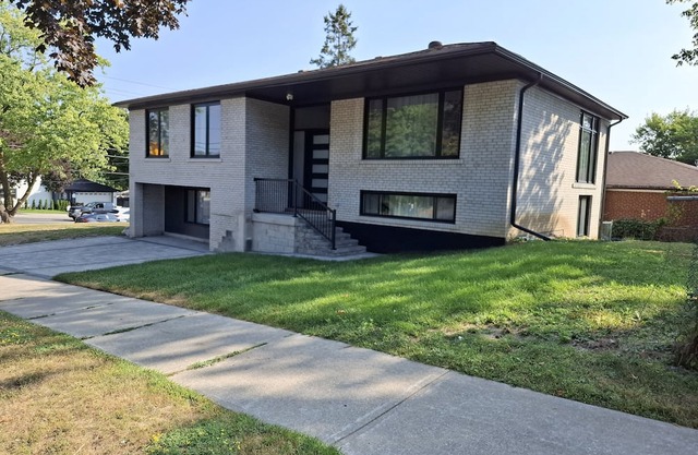 Spacious 3-Bedroom Retreat + Free Parking