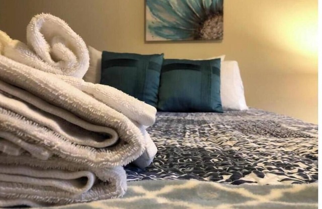 Leaside Executive Deluxe Apartment