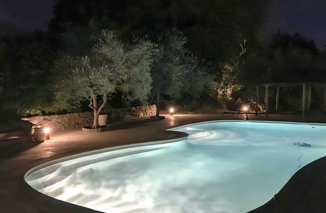 Mobile Home 'Kenya' with Shared Pool, Wi-Fi and Air Conditioning