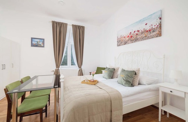 Dietla 48 | Krakow | Family Apartment | Desk | City Center