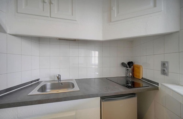 CHARMING 2 ROOMS NEAR FORVILLE A1B269