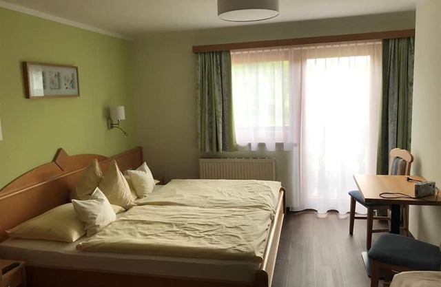 Dreibettzimmer mit ÜF, Kurzaufenthalt - Pension Brandstätterhof