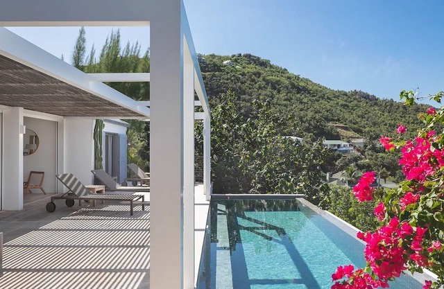 Oceanview Luxury Villa With Infinity Pool