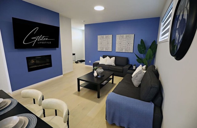 Seton 4BR | Near Hospital, Shopping, Parks