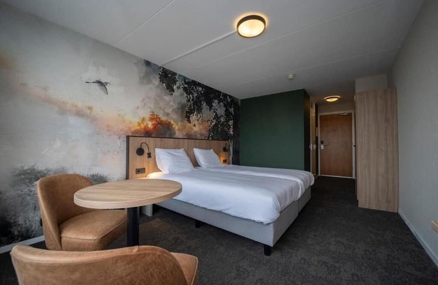 Perfect Base for Exploring Drenthe with Free Parking & Breakfast