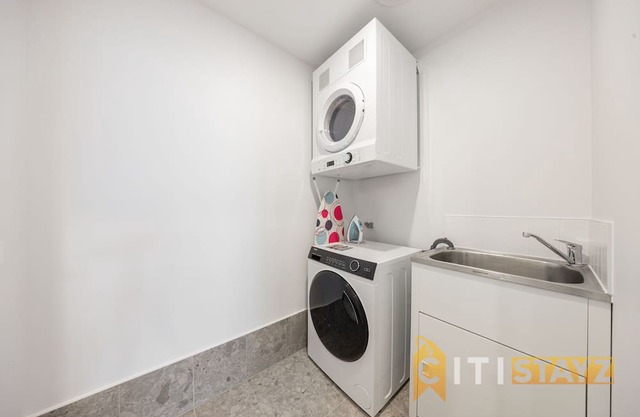 Marvellous at Melrose - 2bd 2bth Apt - Woden CBD