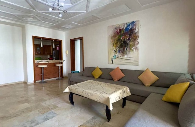 Luxurious apartment with sea views T24317GF