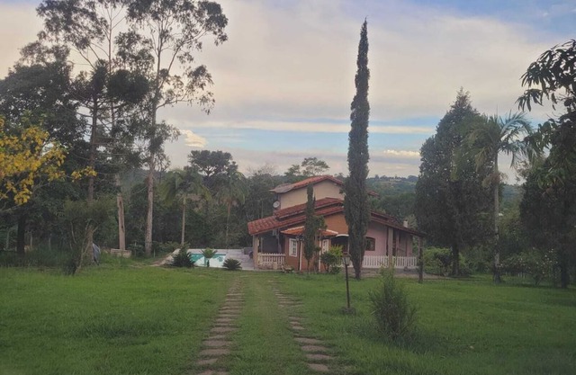 Family Holidays or Leisure with Friends? This Country House in Araçoiaba Has It All!
