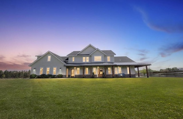 Modern Farmhouse Three Bears Getaway