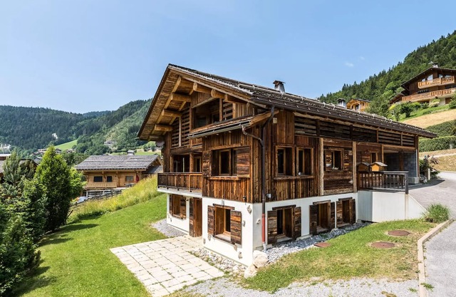 3 Rooms for 6 People