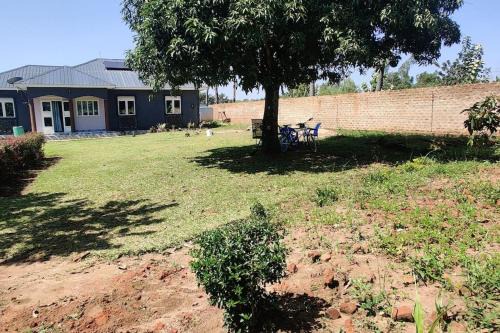 Gated Private Home with Garden & Parking