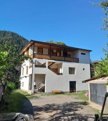 taisya guest house