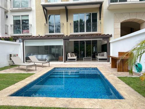 Villa Con Piscina Privada Planta Baja Buenaventura