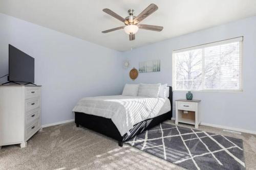 3 Bed, 1.5 bath Townhouse Close to USU & Main Street