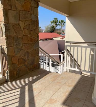 Guest Apartment with pool