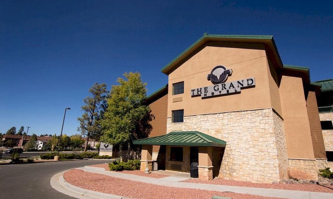 Tusayan Hotel | The Grand Hotel at the Grand Canyon